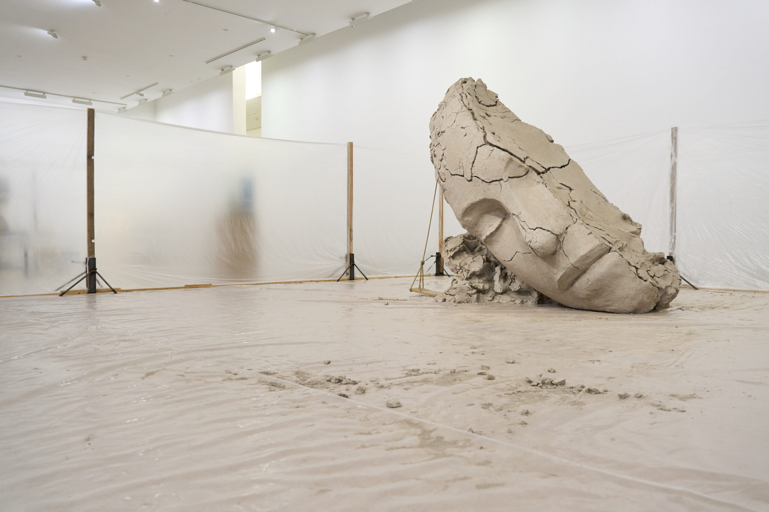 Mark Manders. Silent Studio